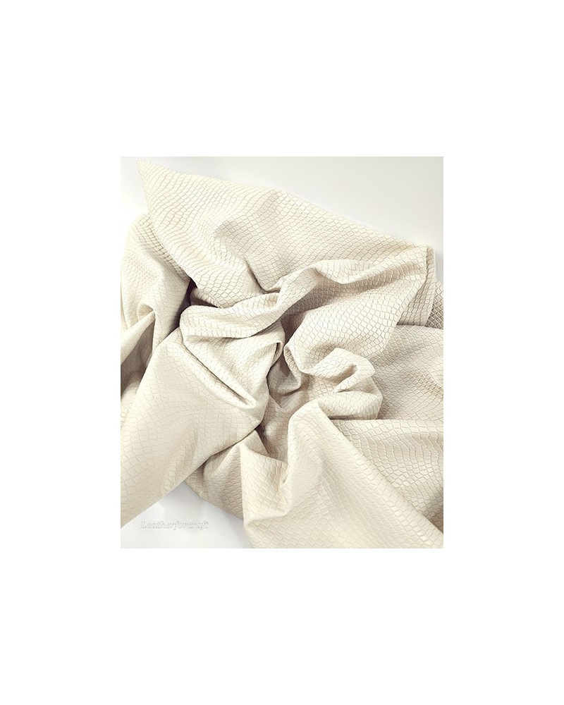 Gardenia Garda Embossed Luxurious Round Natural Soft