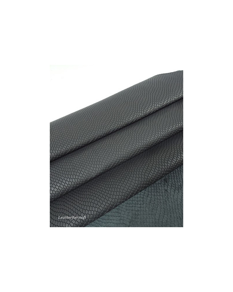 Pavement Garda Embossed Luxurious Round Natural Soft Leather