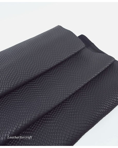 Black Matte Garda Embossed Luxurious Round Natural Soft Leather