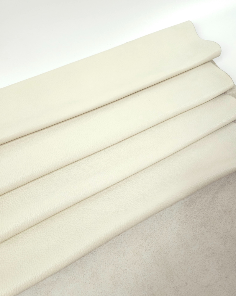 Off White Bali Sporty Dollar Print Round Natural Full Dyed Leather