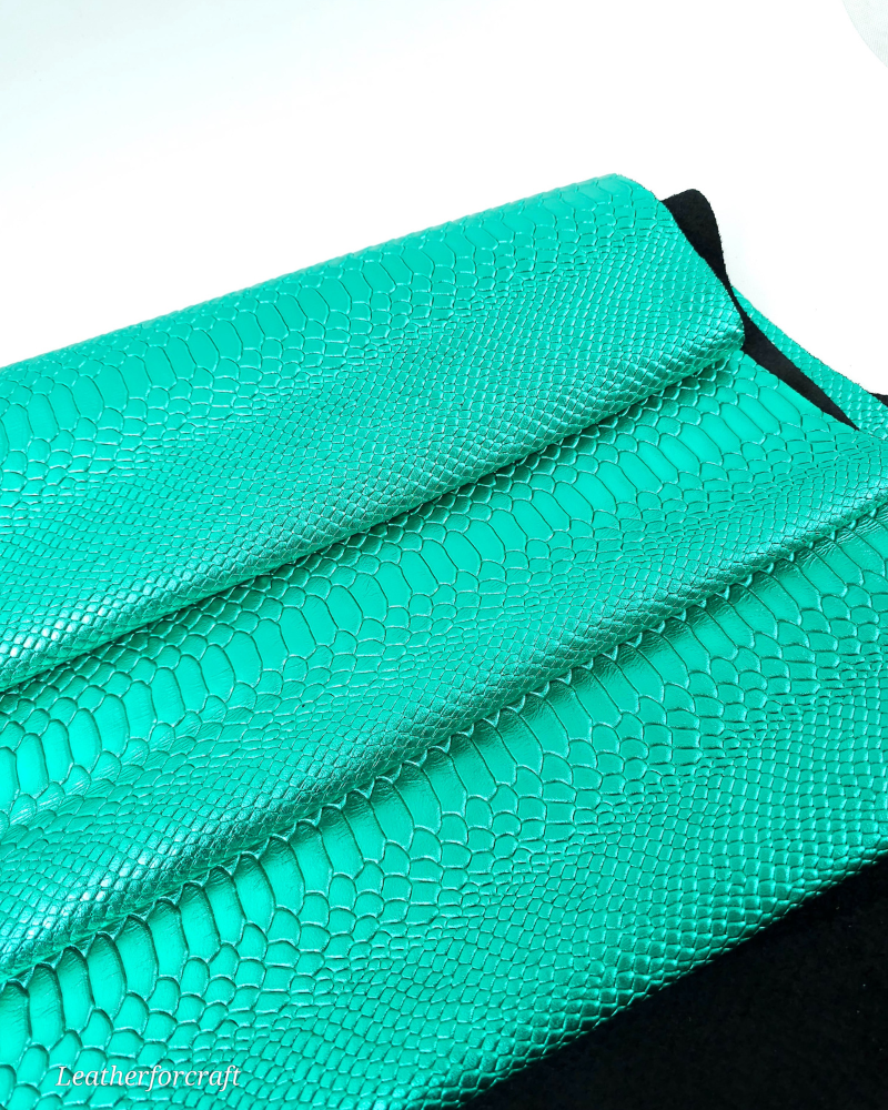 Green 7608 Metallic Anaconda Embossed Amazing Relief Snake 0Z 1988 Leather