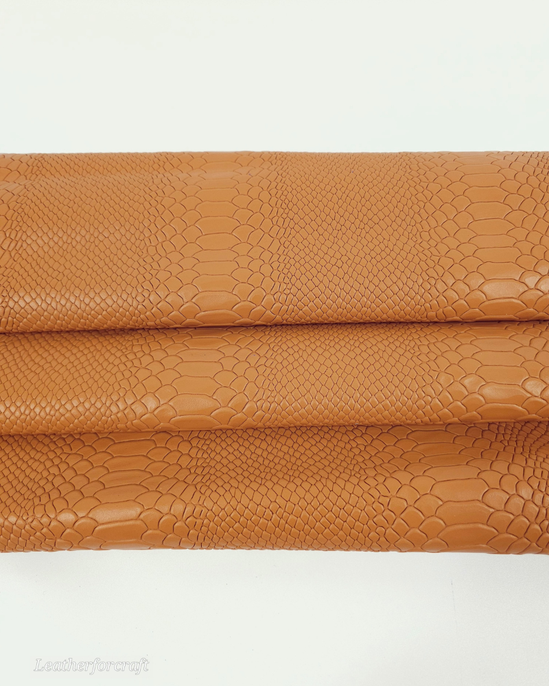 Meerkat Anaconda Embossed Amazing Relief Snake 0Z 1988 Leather