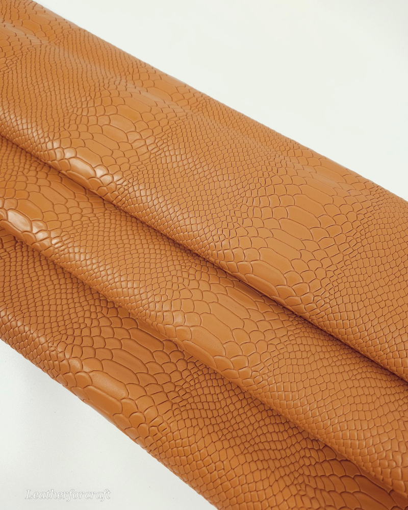 Meerkat Anaconda Embossed Amazing Relief Snake 0Z 1988 Leather