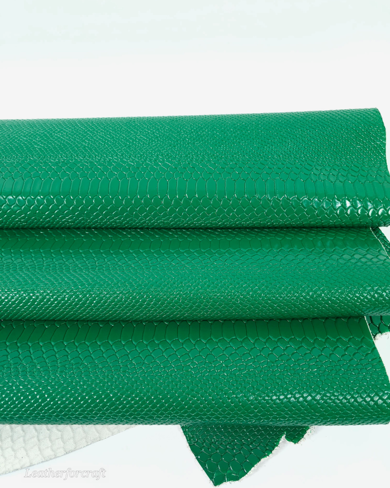 Ultramarine Green Anaconda Patent Embossed Amazing Relief Snake 0Z 1988 Leather