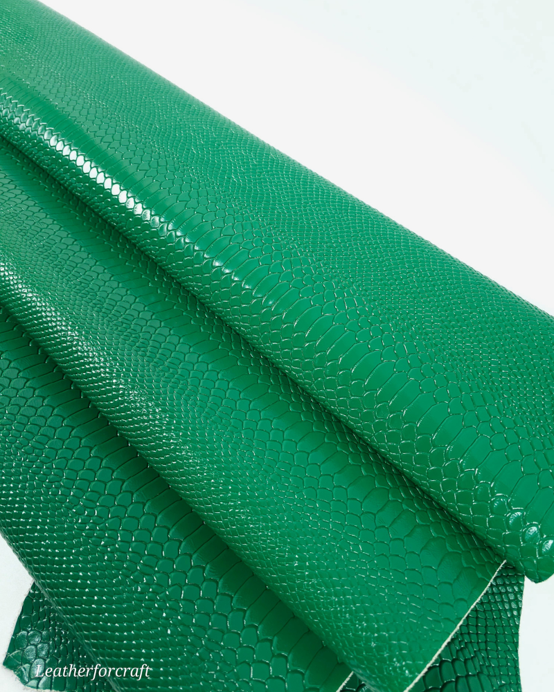 Ultramarine Green Anaconda Patent Embossed Amazing Relief Snake 0Z 1988 Leather