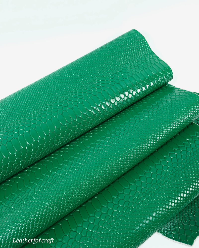 Ultramarine Green Anaconda Patent Embossed Amazing Relief Snake 0Z 1988 Leather