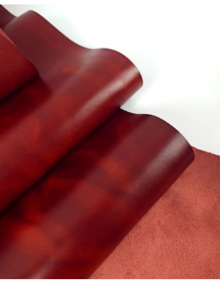 Red Clay Napoli Full Grain Pull Up Round Sturdy Leather