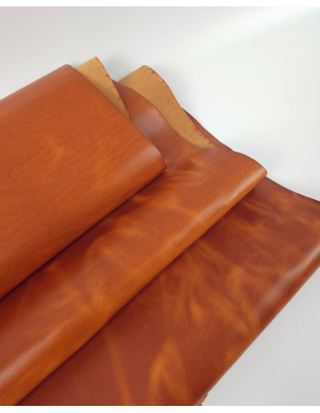 Honey Ginger Napoli Full Grain Pull Up Round Sturdy Leather