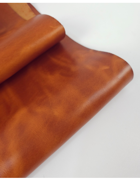 Honey Ginger Napoli Full Grain Pull Up Round Sturdy Leather