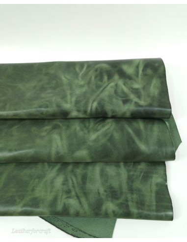 Vineyard Green Ciclone Hot Pull Up Semi Shine Leather
