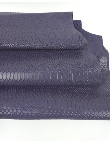 Mulled Grape Anaconda Embossed Amazing Relief Snake 0Z 1988